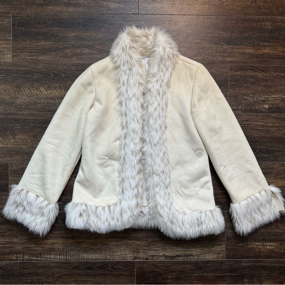 WHITE HOUSE BLACK MARKET Coat with Fur L